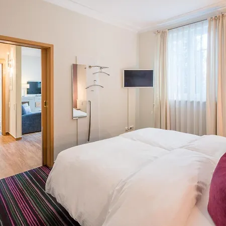 Und Economyzimmer Residenz Waldkrone 아파트 *