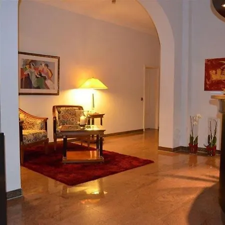 Apartment Und Economyzimmer Residenz Waldkrone