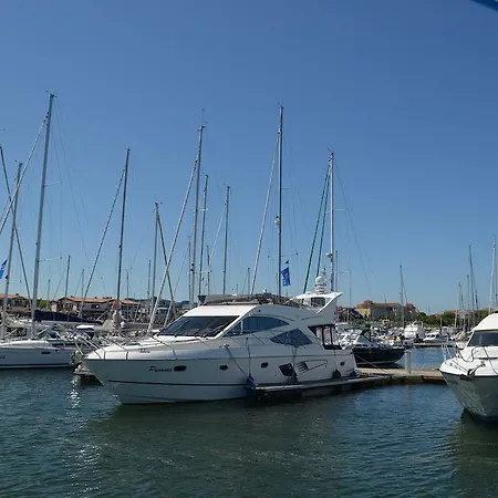 Ferienappartement Und Economyzimmer Residenz Waldkrone * Kuehlungsborn