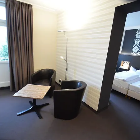 Apartment Und Economyzimmer Residenz Waldkrone