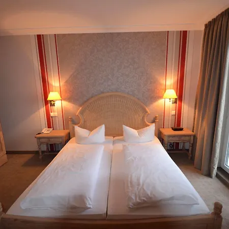 Apartment Und Economyzimmer Residenz Waldkrone Ostseebad Kühlungsborn