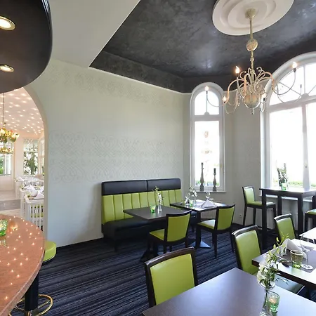 Und Economyzimmer Residenz Waldkrone 아파트 Ostseebad Kühlungsborn
