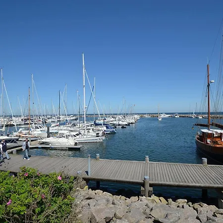 Ferienappartement Und Economyzimmer Residenz Waldkrone Apartment